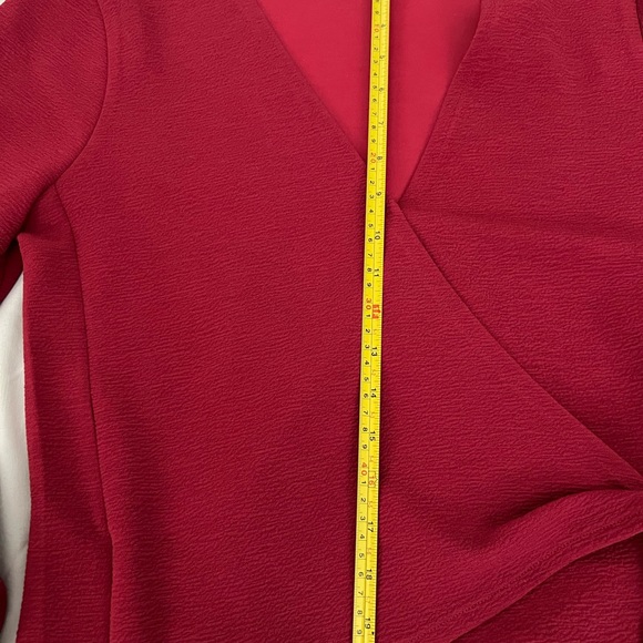 Madewell Texture and Thread Crepe Wrap top red - Picture 5 of 6